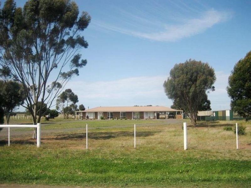 1330 Dohertys Road, Tarneit VIC 3029