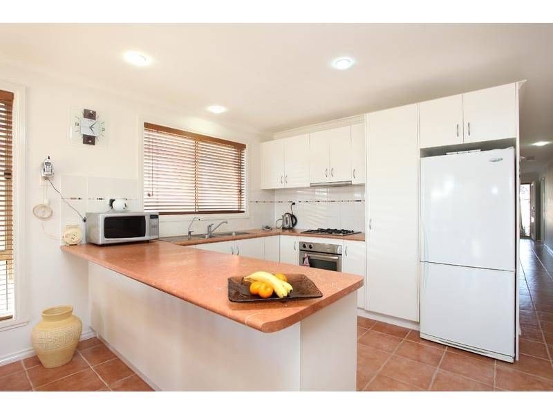 38 Grampians Way, Caroline Springs VIC 3023