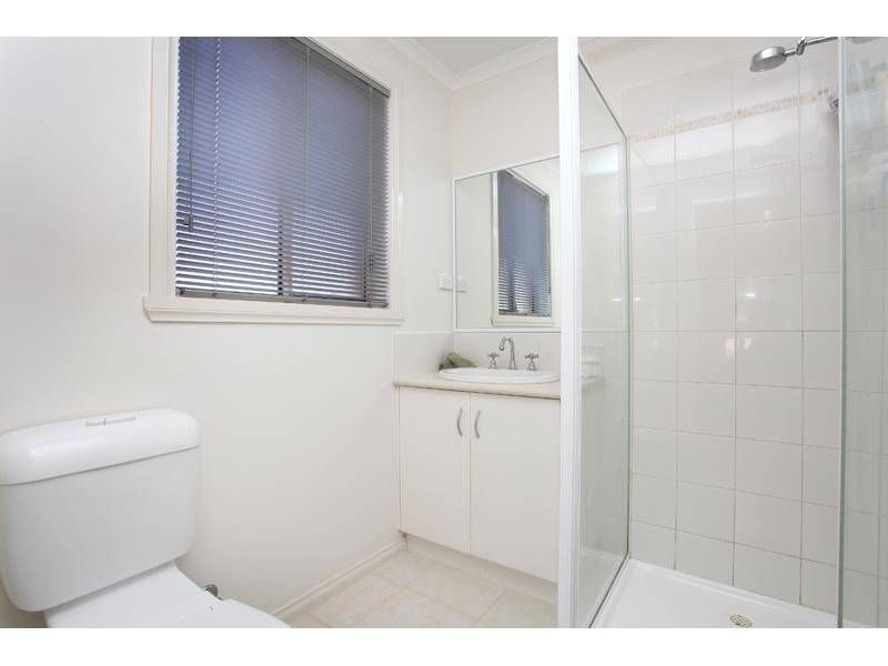 38 Grampians Way, Caroline Springs VIC 3023