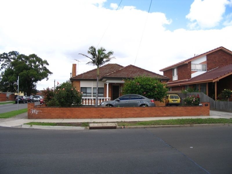 105 McNamara Avenue, Airport West VIC 3042