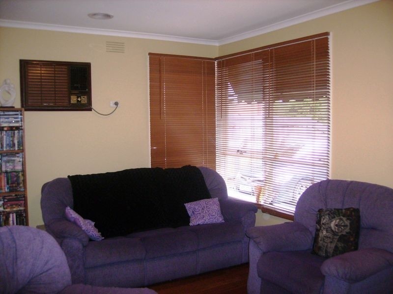 10 Fisher Grove, Tullamarine VIC 3043