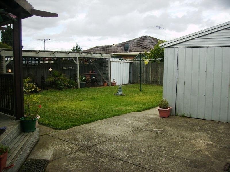 10 Fisher Grove, Tullamarine VIC 3043