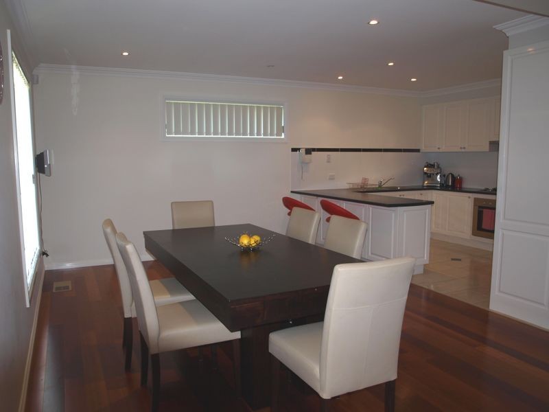 2/50 Westfield Boulevard, Westmeadows VIC 3049