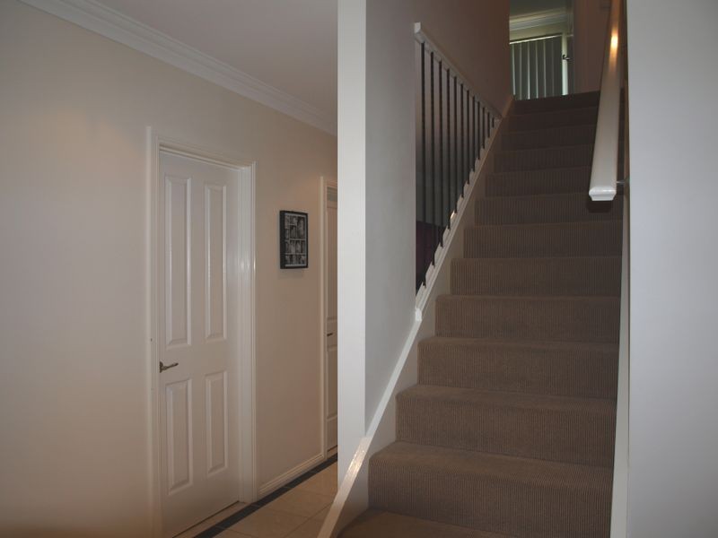 2/50 Westfield Boulevard, Westmeadows VIC 3049