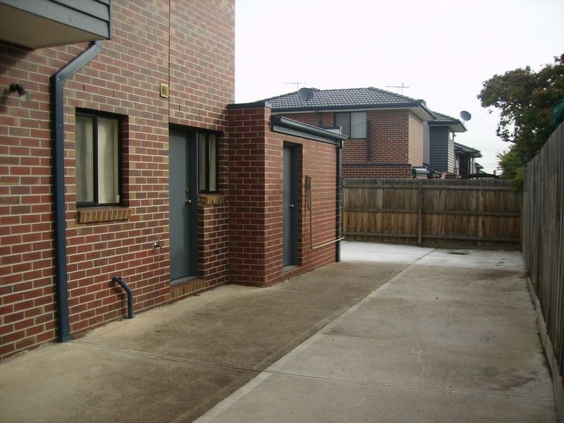 8/226 Melrose Drive, Tullamarine VIC 3043
