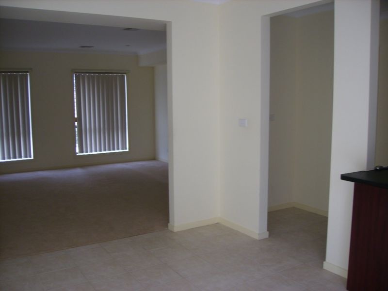 8/226 Melrose Drive, Tullamarine VIC 3043