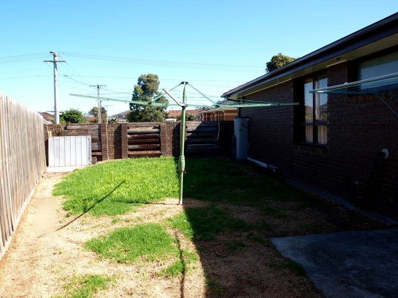 18 Scampton Crescent, Tullamarine VIC 3043