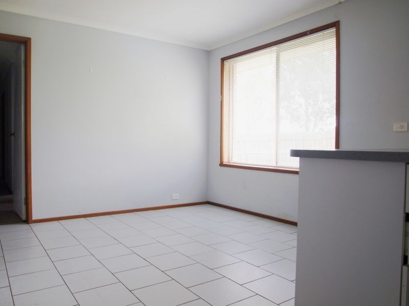 Unit 2/11 Karoonda Court, Meadow Heights VIC 3048