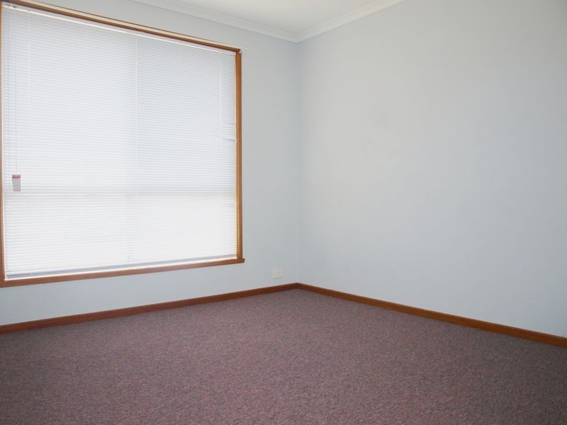 Unit 2/11 Karoonda Court, Meadow Heights VIC 3048