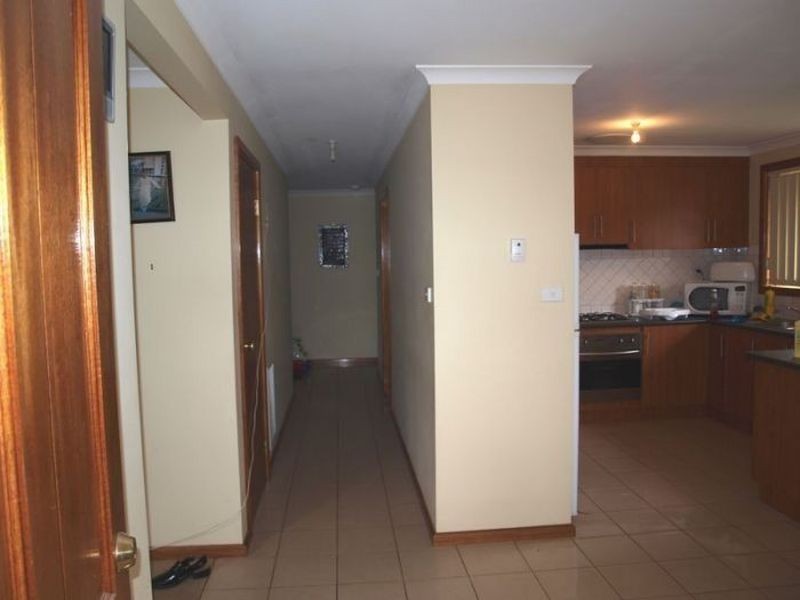 2/25 William Street, St Albans VIC 3021