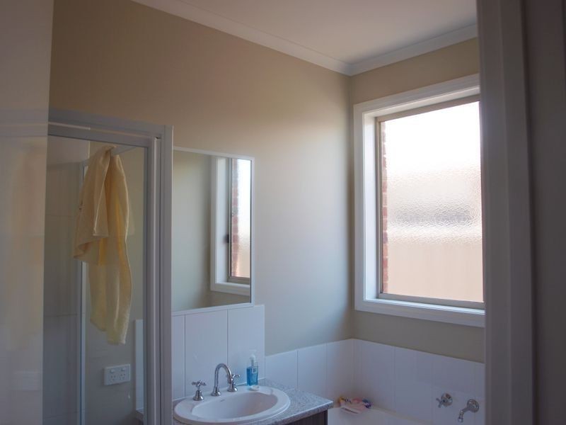 42 Healesville Loop, Craigieburn VIC 3064