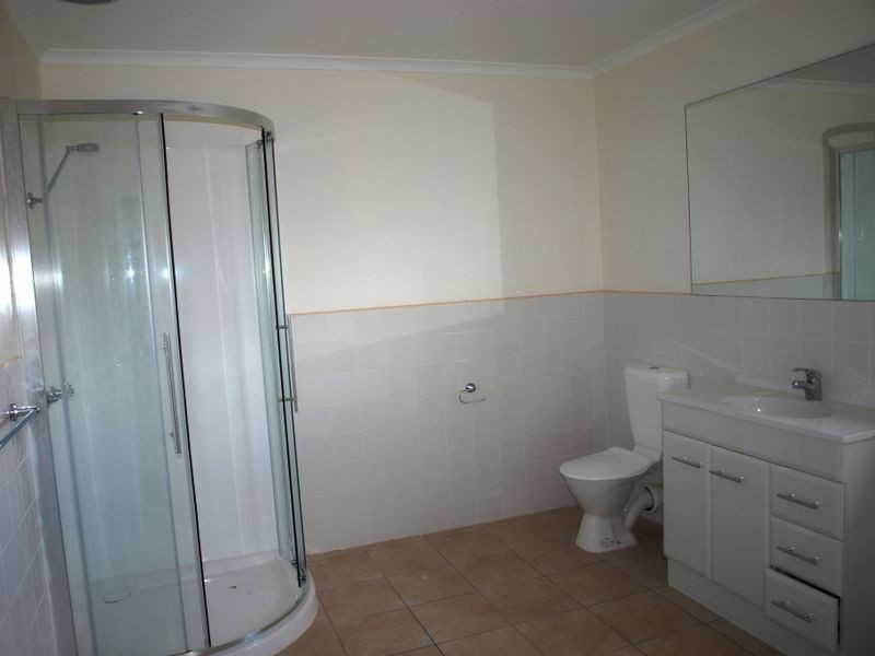 2/417 Buckley Street, Essendon VIC 3040