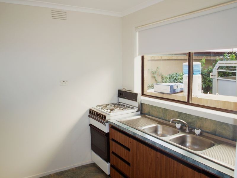 1/127 Dawson Street, Tullamarine VIC 3043