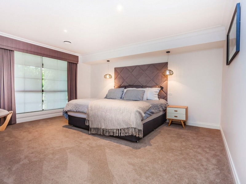 1 Hull Court, Greenvale VIC 3059