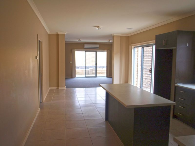 3 Briar Valley Rise, Caroline Springs VIC 3023