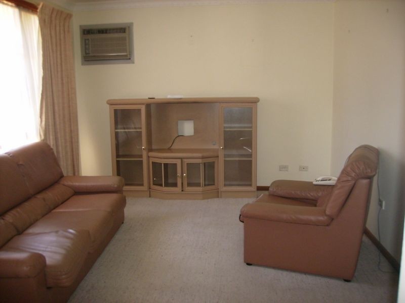 4/107-109 Mickleham Road, Tullamarine VIC 3043