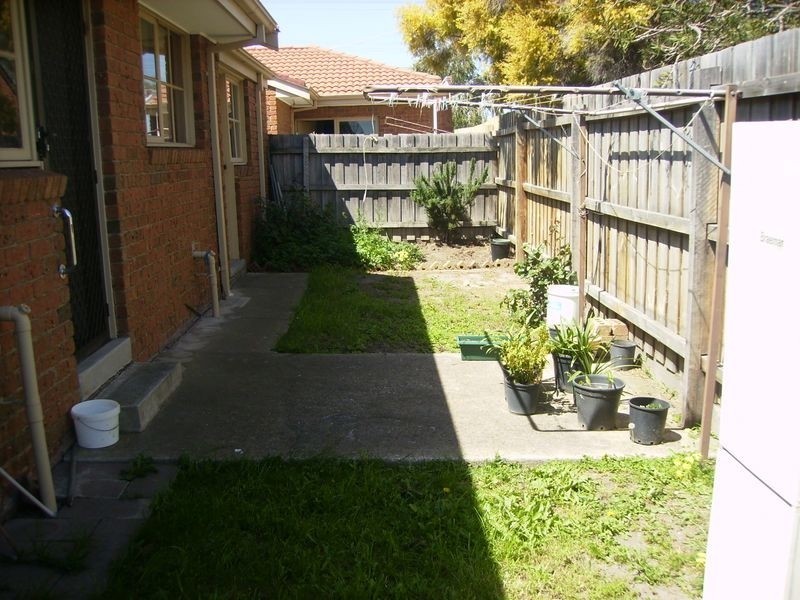 4/107-109 Mickleham Road, Tullamarine VIC 3043