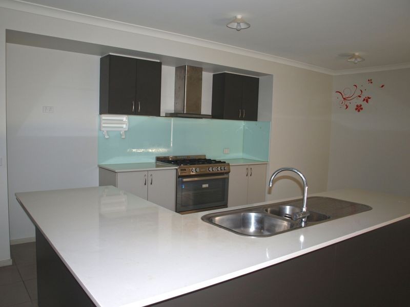 21 Burrora Way, Craigieburn VIC 3064