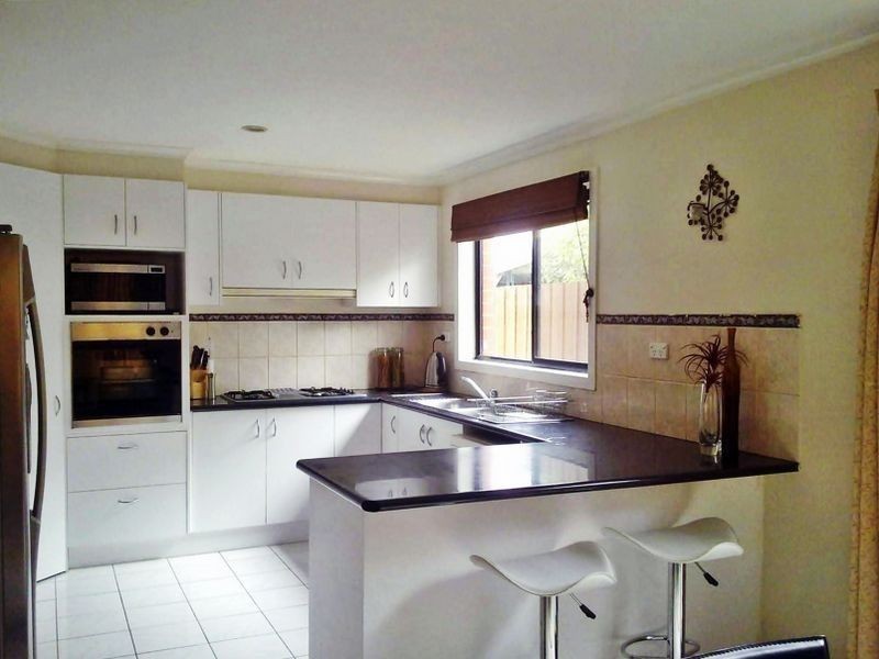 2/7 Byrne Street, Deer Park VIC 3023