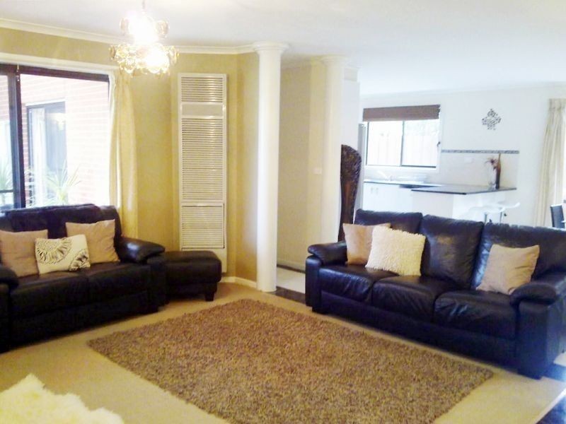 2/7 Byrne Street, Deer Park VIC 3023