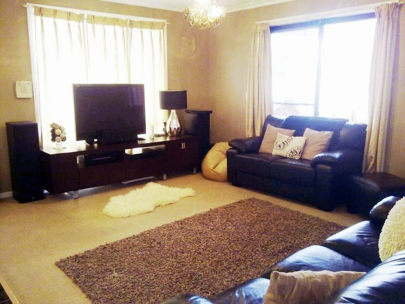 2/7 Byrne Street, Deer Park VIC 3023