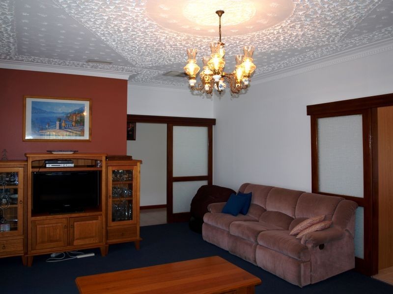 71 Clarke Drive, Gladstone Park VIC 3043