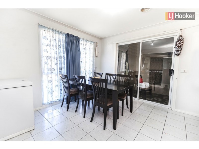 3 Blackwood Way, Delahey VIC 3037