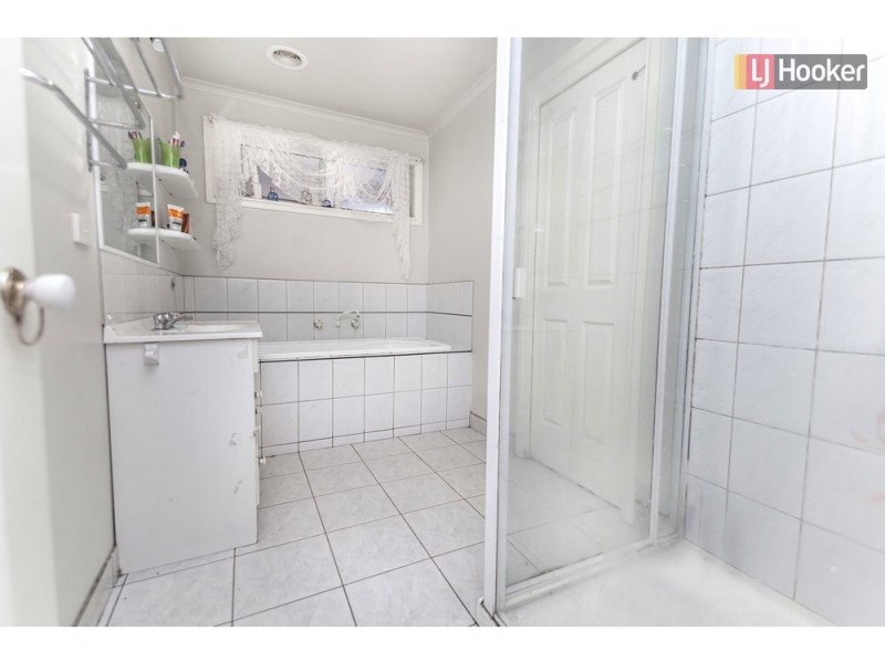 3 Blackwood Way, Delahey VIC 3037