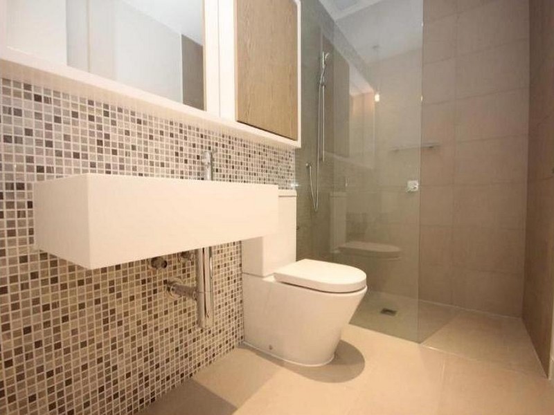 Apartment 913/74 Queens Road, Melbourne VIC 3004