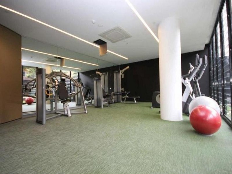 Apartment 913/74 Queens Road, Melbourne VIC 3004