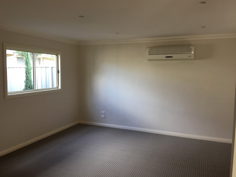 Unit 2/10 Warwick Place, Tullamarine VIC 3043