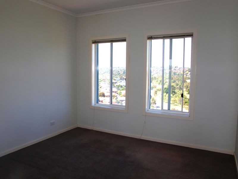 17 Balerno Circle, Gowanbrae VIC 3043