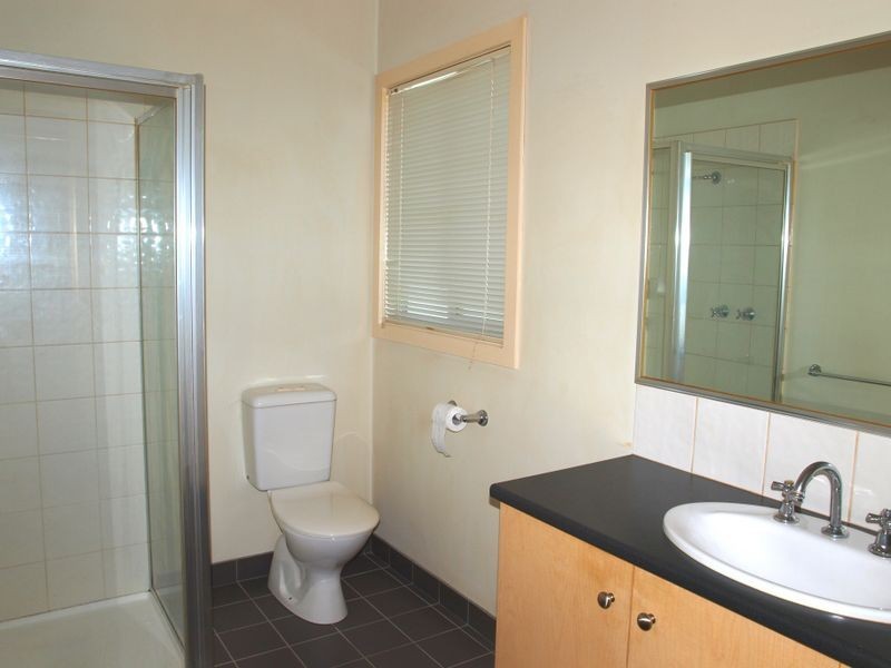 17 Balerno Circle, Gowanbrae VIC 3043