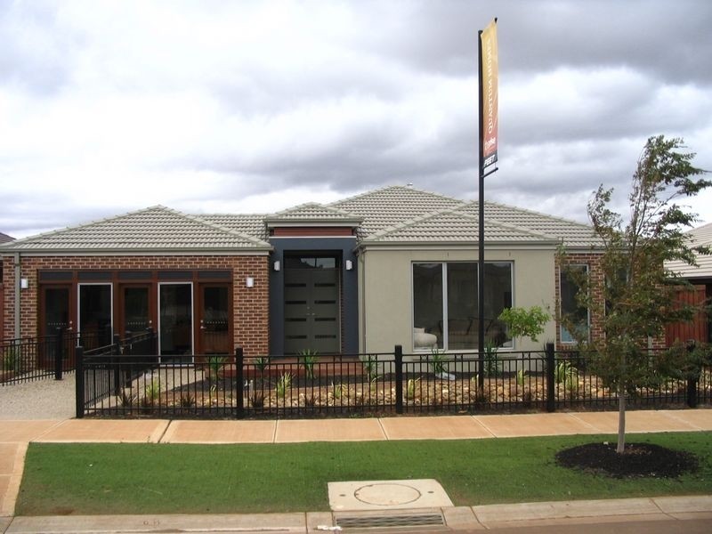 30 Hummingbird Blvd, Tarneit VIC 3029