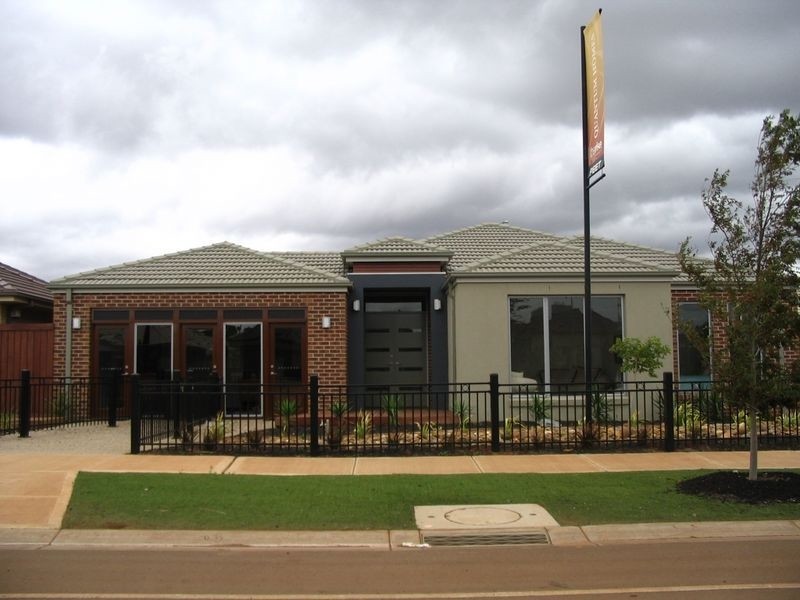 30 Hummingbird Blvd, Tarneit VIC 3029