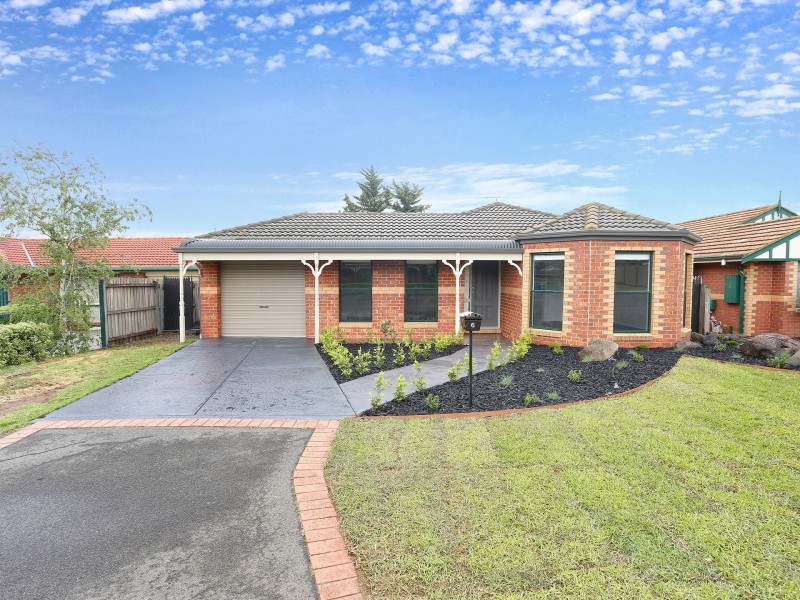 6 Oakwood Court, Hillside VIC 3037