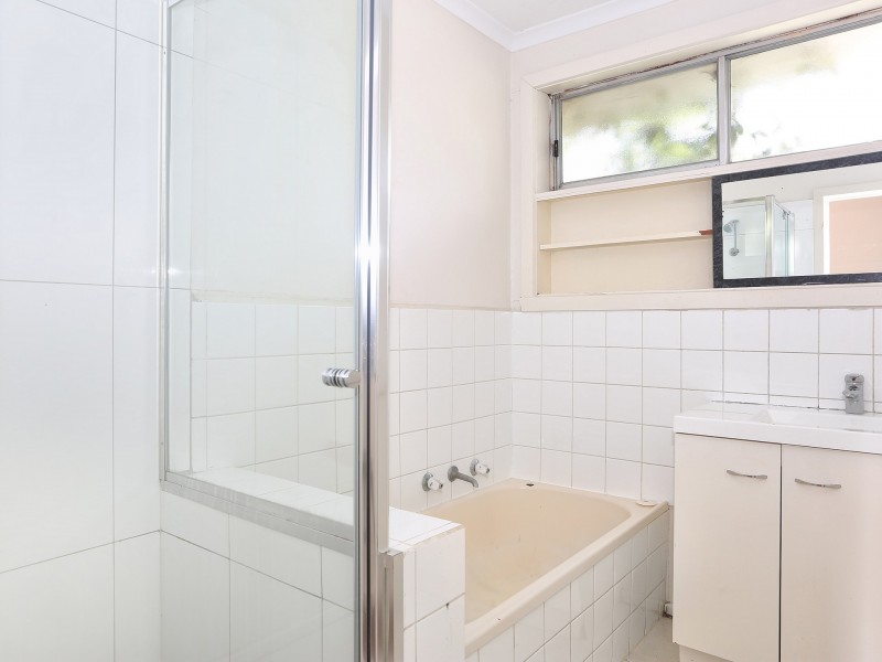 Unit 1/32 Hogan, Deer Park VIC 3023
