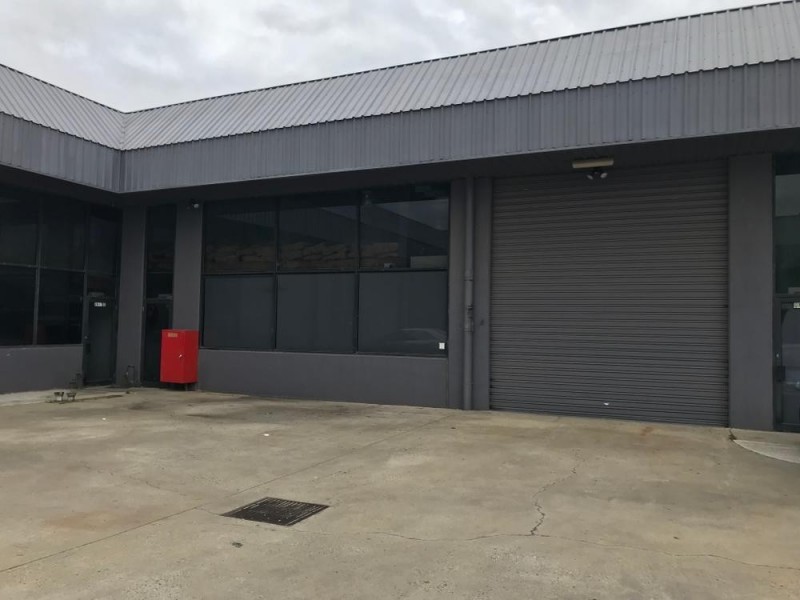 Unit 2/42 Barrie Road, Tullamarine VIC 3043