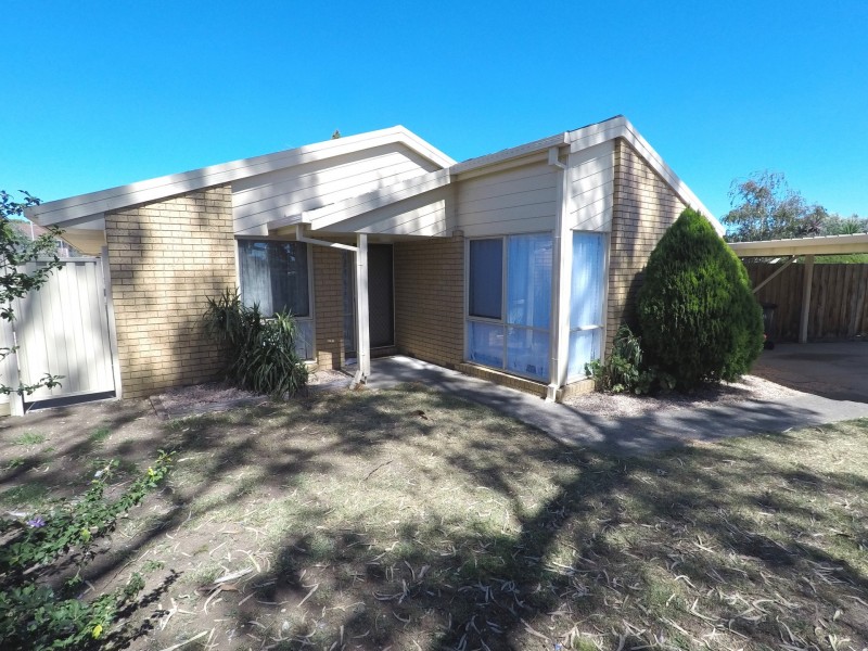 16 Strathconnon Square, Tullamarine VIC 3043