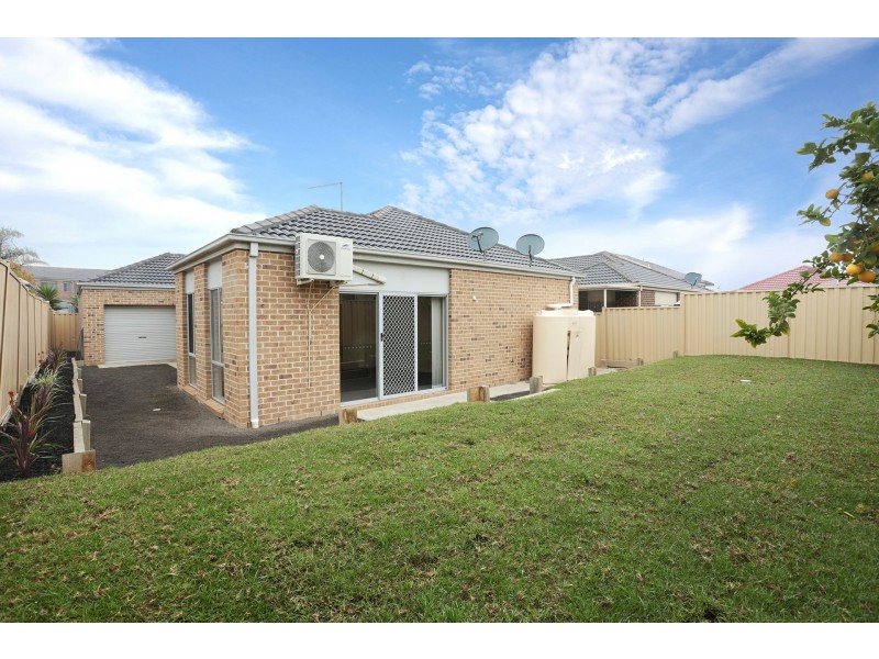 3 Briar Valley Rise, Caroline Springs VIC 3023
