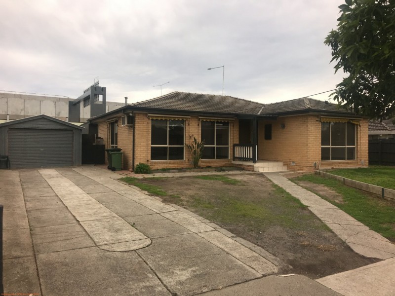 7 Fleetwood Drive, Gladstone Park VIC 3043
