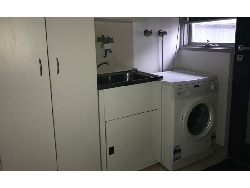 7 Fleetwood Drive, Gladstone Park VIC 3043