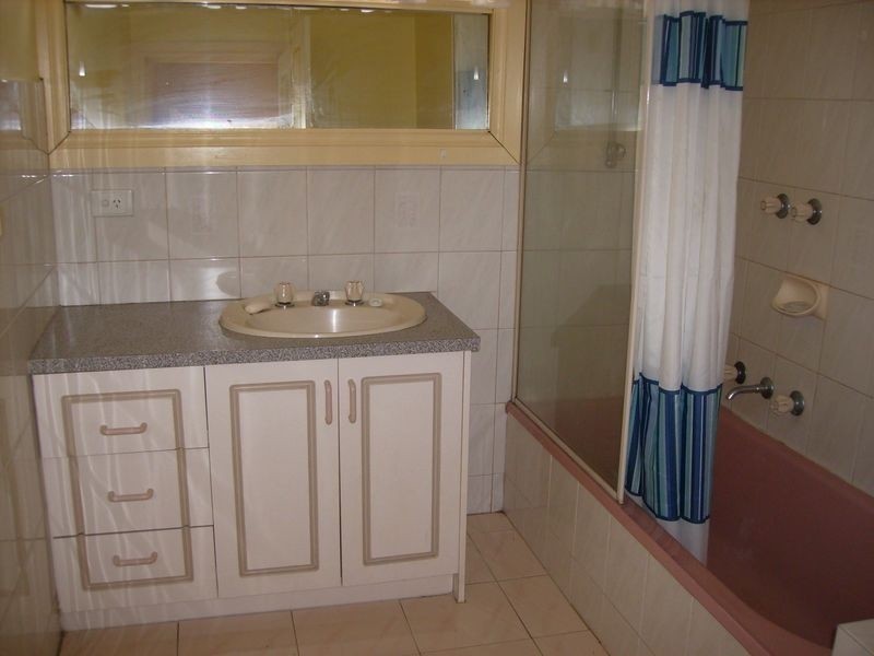 1/8 Lake Avenue, Pascoe Vale VIC 3044