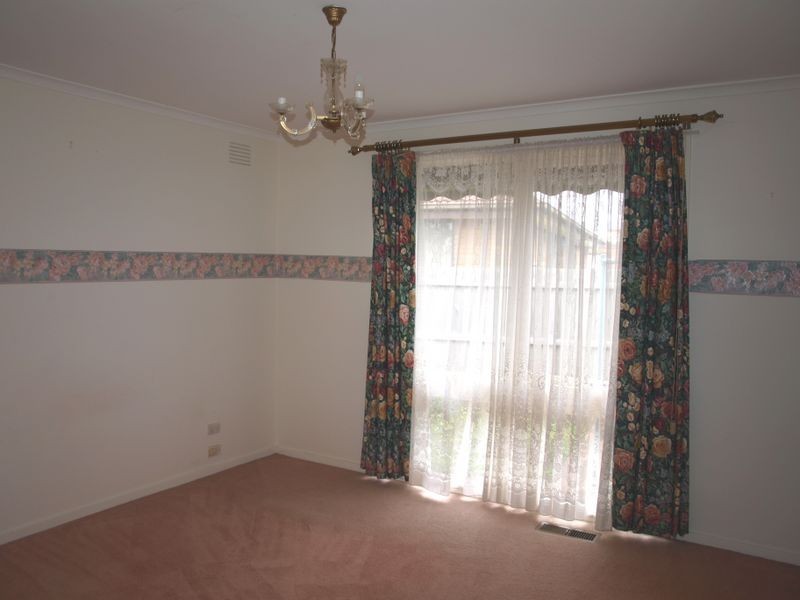 20 Lyndhurst Road, Gladstone Park VIC 3043