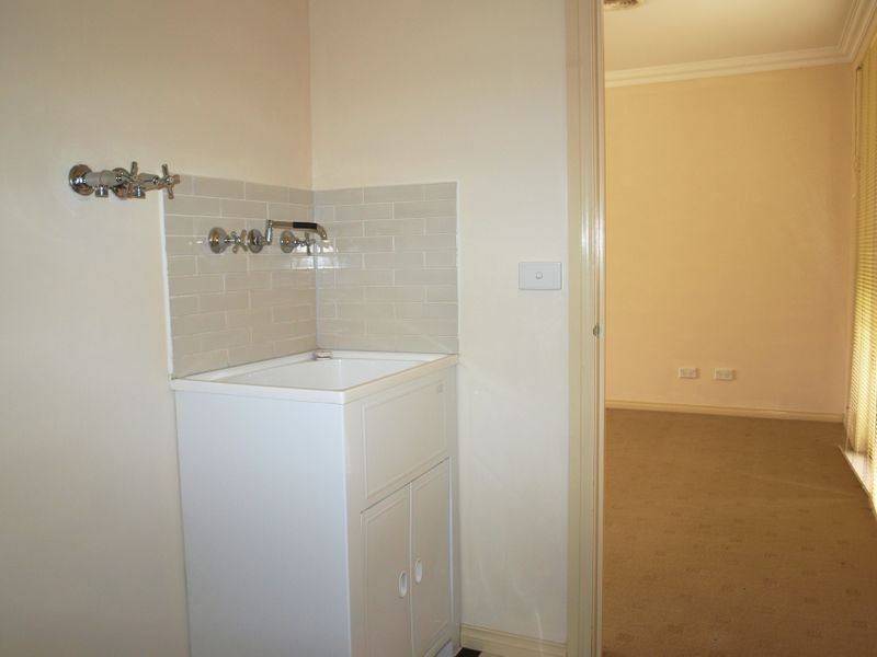 8/274 Melrose Drive, Tullamarine VIC 3043