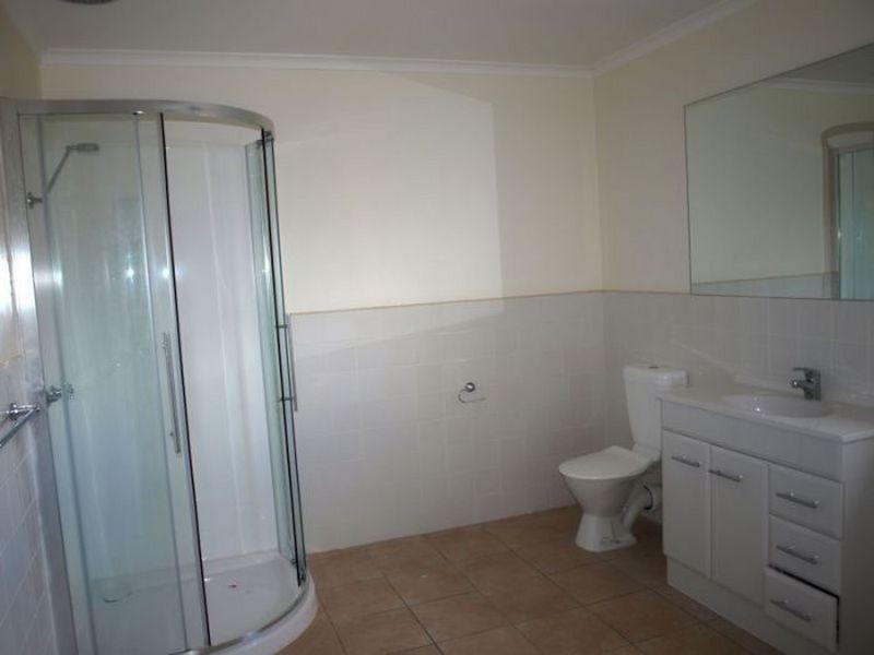 2/417 Buckley Street, Essendon VIC 3040