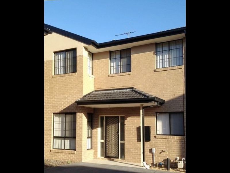 4/64 Doherty Street, Deer Park VIC 3023