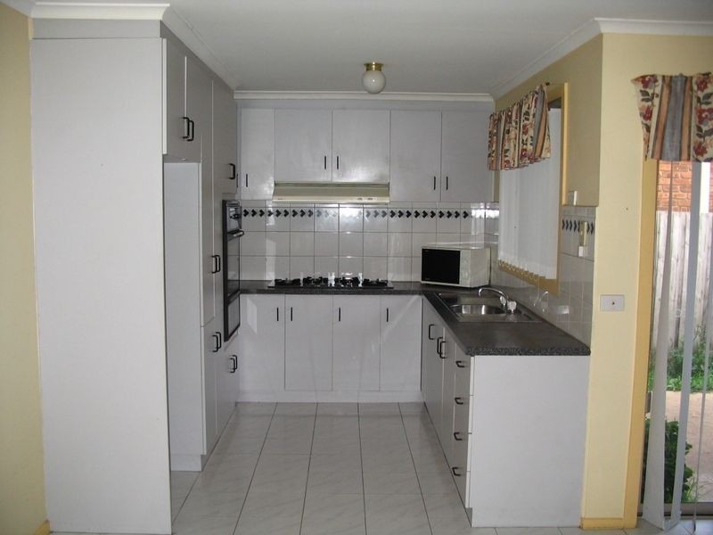 1/24 Leila, Deer Park VIC 3023