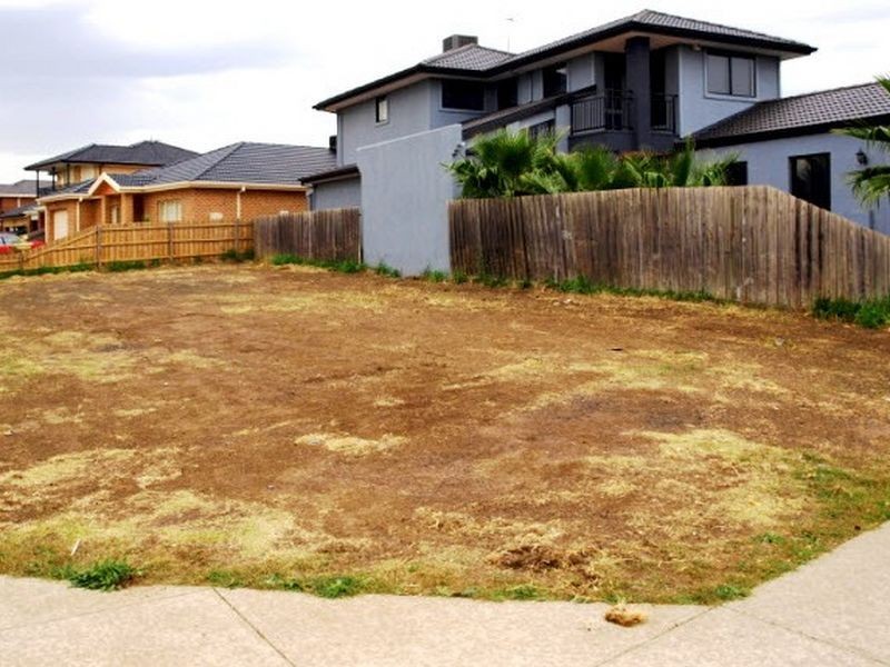 40 B Paringa Blvd, Meadow Heights VIC 3048