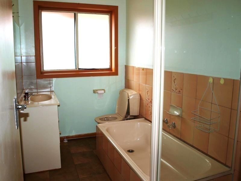 1/16 Percy Street, St Albans VIC 3021